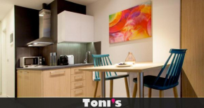 TONI'S Fashionable Studio near Presidential Garden